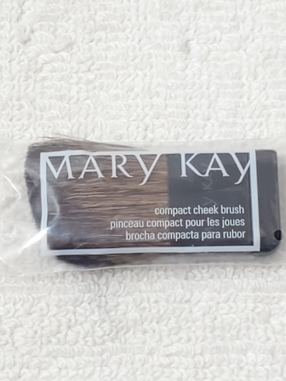 Mary Kay Compact Cheek Brush in Brown